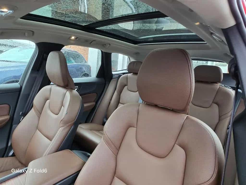 Volvo XC60 B5 AWD 4x4 Momentum Pro Geartronic 08/2022-photo-6