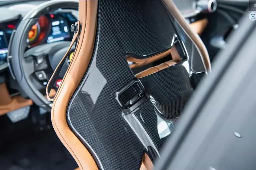 Ferrari Einzelstück - 812 mit Werksgarantie 07/2021-photo-9