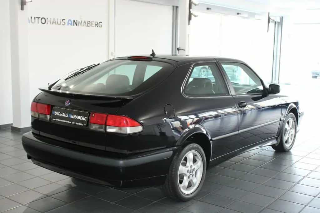 Saab 9-3 2.0t/Klimaaut../SHZ/Automatik/RESTAURIERT/2+ 01/2001-photo-2