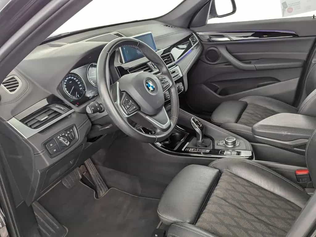 BMW X1 xDrive20i xLine LED+NAVI+PDC+SHZ+TEMP+ 08/2019-photo-14