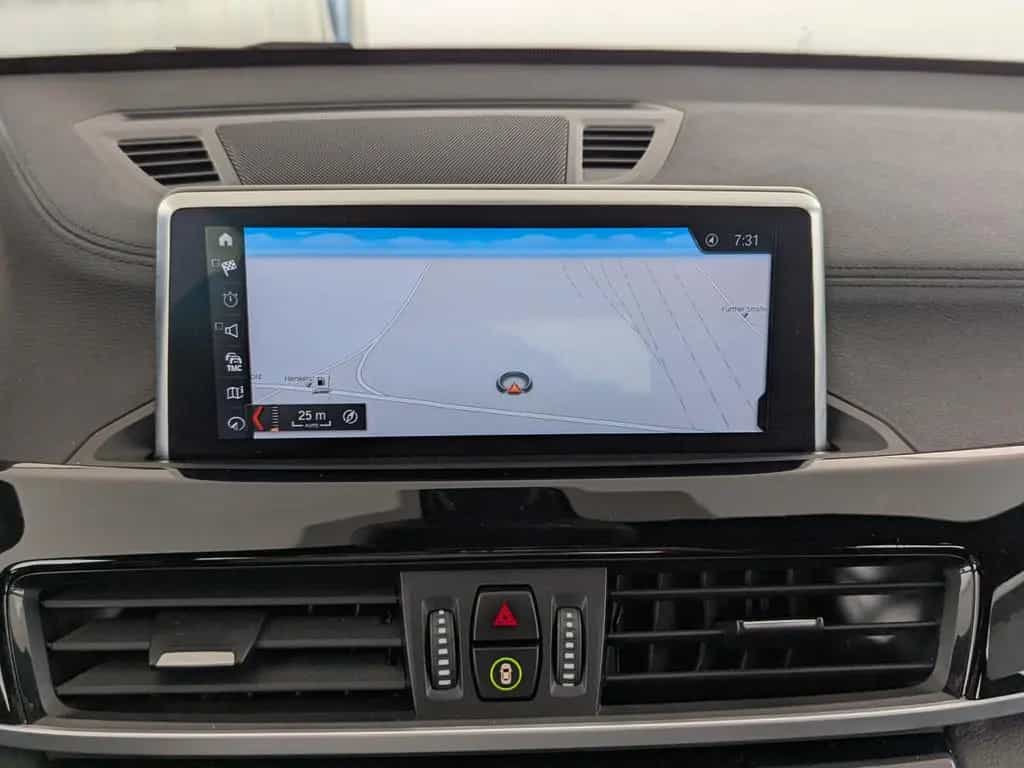 BMW X1 xDrive20i xLine LED+NAVI+PDC+SHZ+TEMP+ 08/2019-photo-19