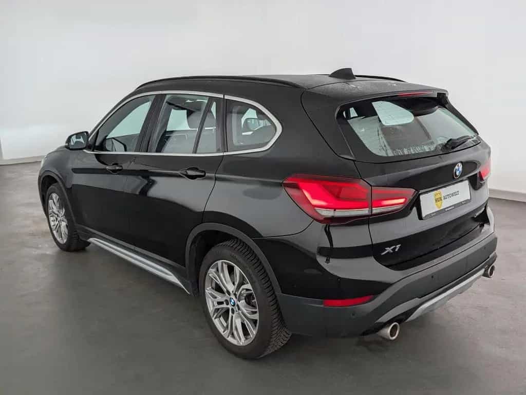 BMW X1 xDrive20i xLine LED+NAVI+PDC+SHZ+TEMP+ 08/2019-photo-8