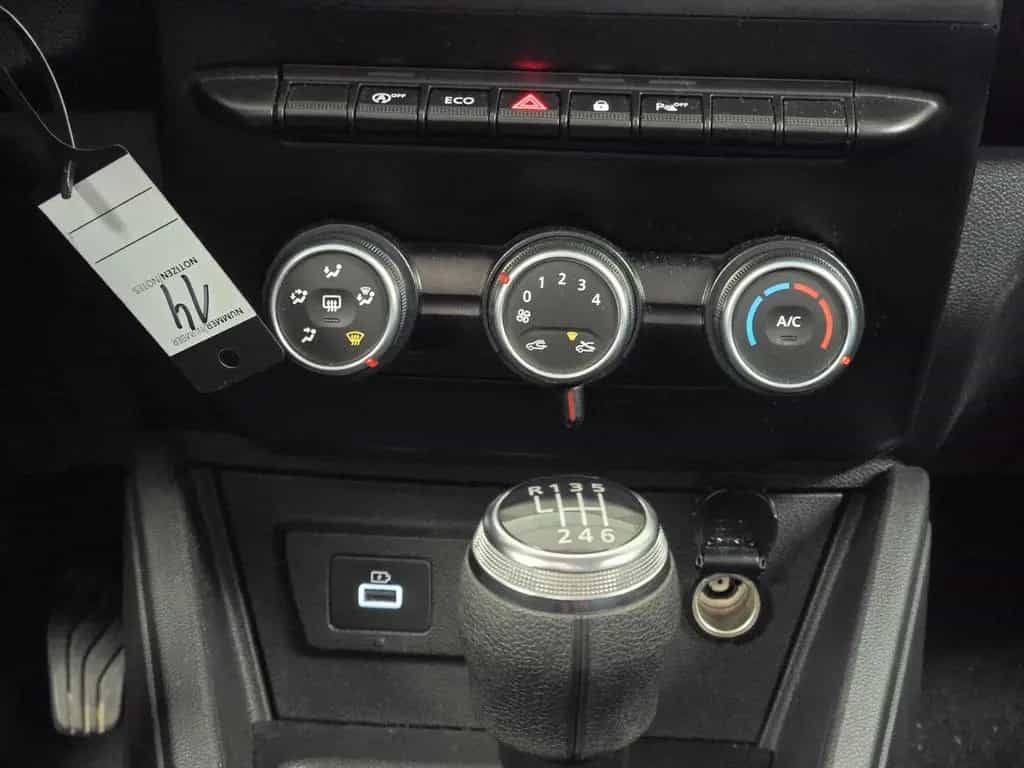 Dacia Duster Comfort SHZ CarPlay PDC LED 02/2023-photo-13
