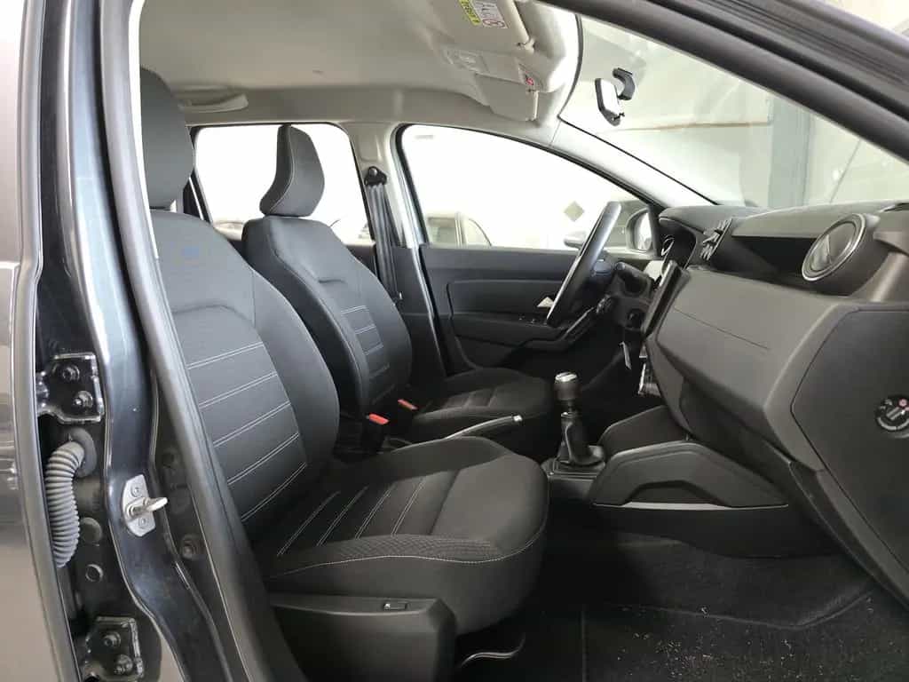 Dacia Duster Comfort SHZ CarPlay PDC LED 02/2023-photo-17