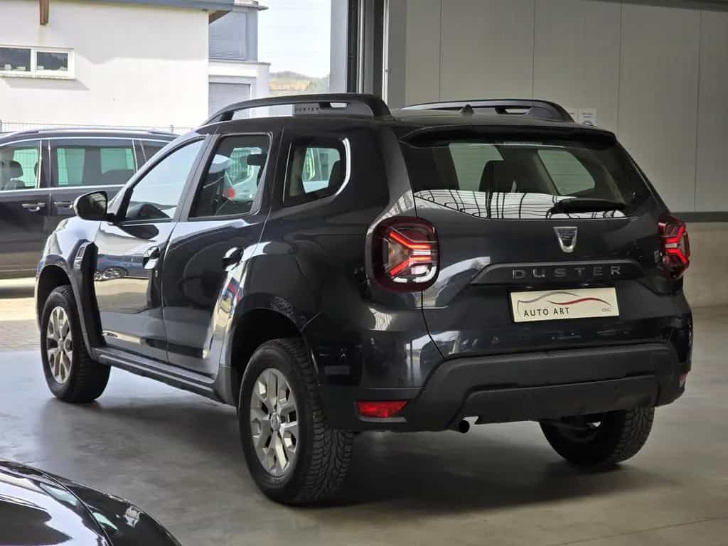 Dacia Duster Comfort SHZ CarPlay PDC LED 02/2023-photo-3