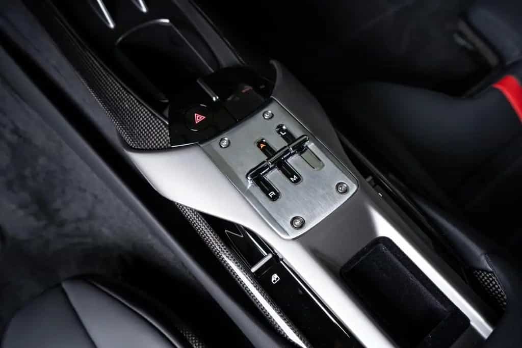 Ferrari 12Cilindri Carbon Lift Pano MY 26 ON STOCK null-photo-22