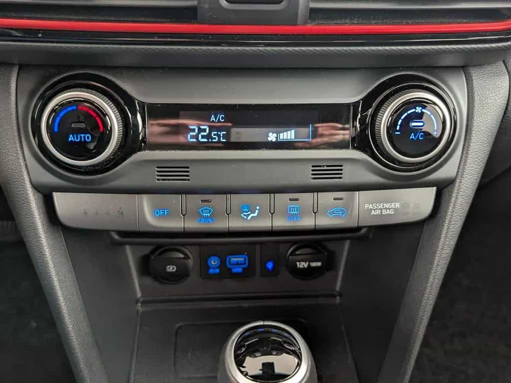 Hyundai KONA 1.6 T-GDI Style 2WD NAVI+RFK+SHZ+SPUR+TEMP+ 01/2020-photo-20