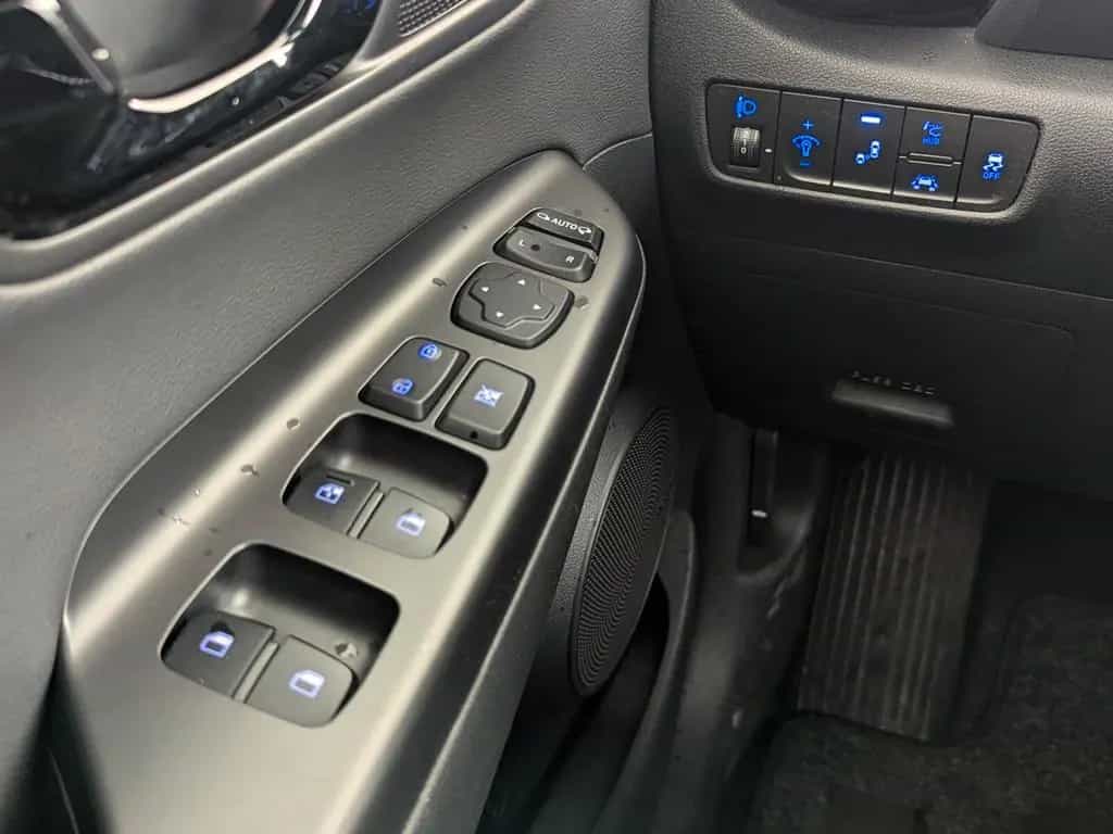 Hyundai KONA 1.6 T-GDI Style 2WD NAVI+RFK+SHZ+SPUR+TEMP+ 01/2020-photo-25