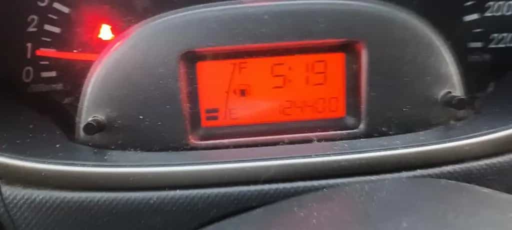 Daihatsu Sirion 1.5 S,8XRäder,Klima,TÜV 02.27 09/2007-photo-12