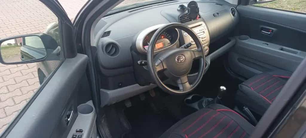 Daihatsu Sirion 1.5 S,8XRäder,Klima,TÜV 02.27 09/2007-photo-4