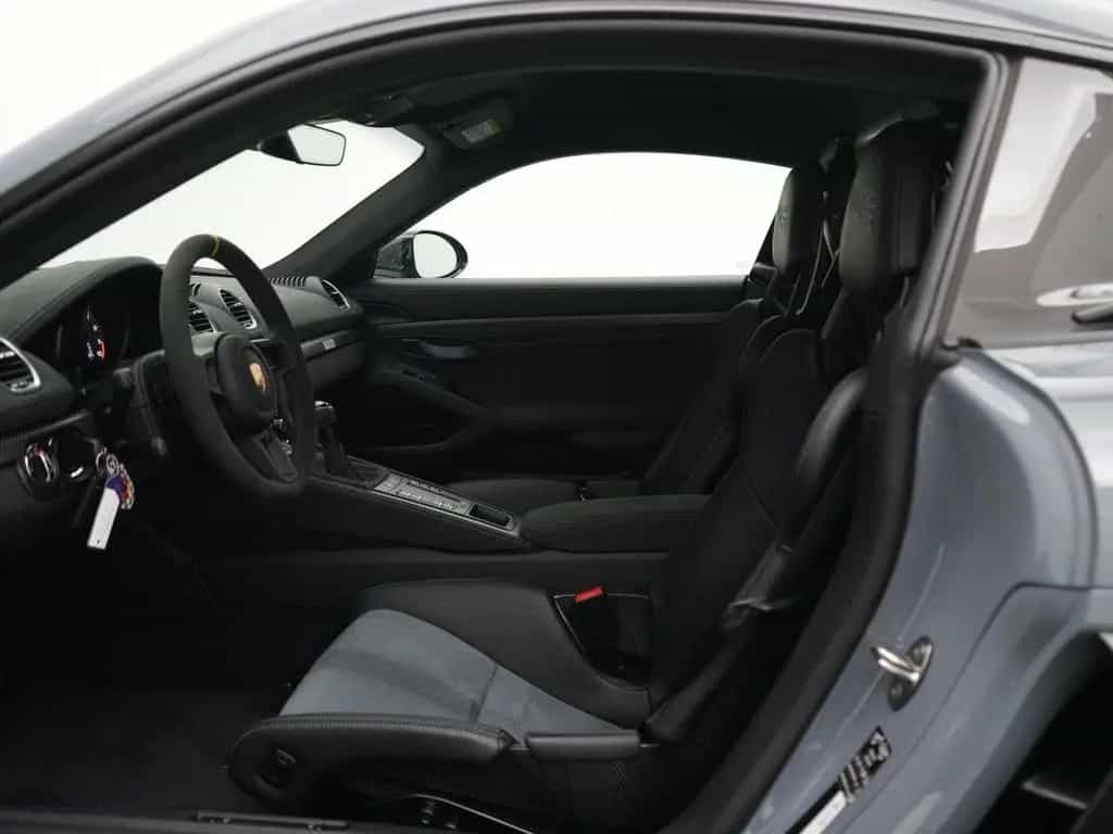 Porsche 718 Cayman GT4 RS 09/2022-photo-32