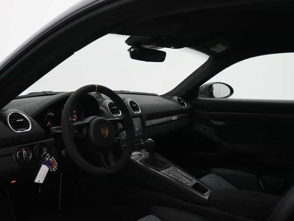 Porsche 718 Cayman GT4 RS 09/2022-photo-33