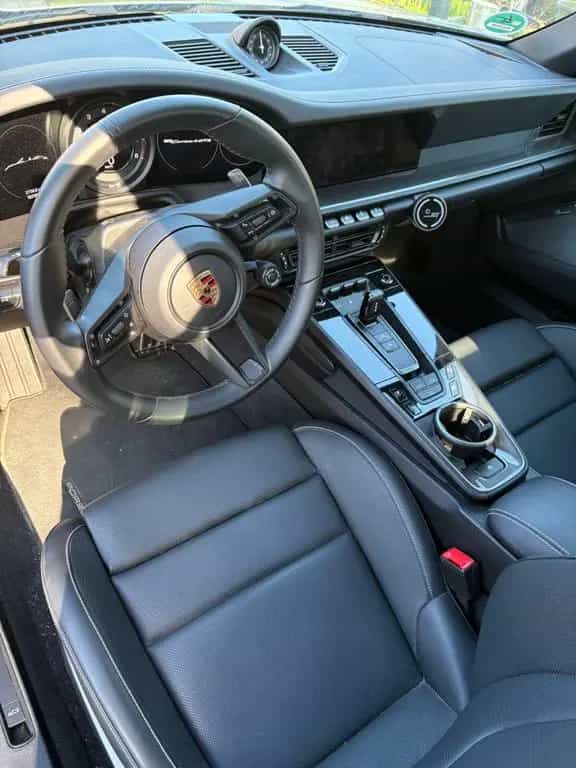 Porsche 992 Carrera 4 GTS Cabriolet Carrera GTS 07/2024-photo-3