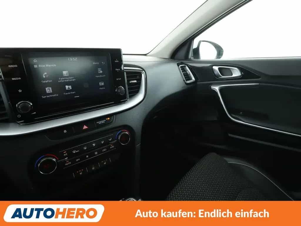 Kia XCeed 1.4 TGDI Vision *CAM*BiXENON*CAM*SHZ*LHZ* 11/2019-photo-19