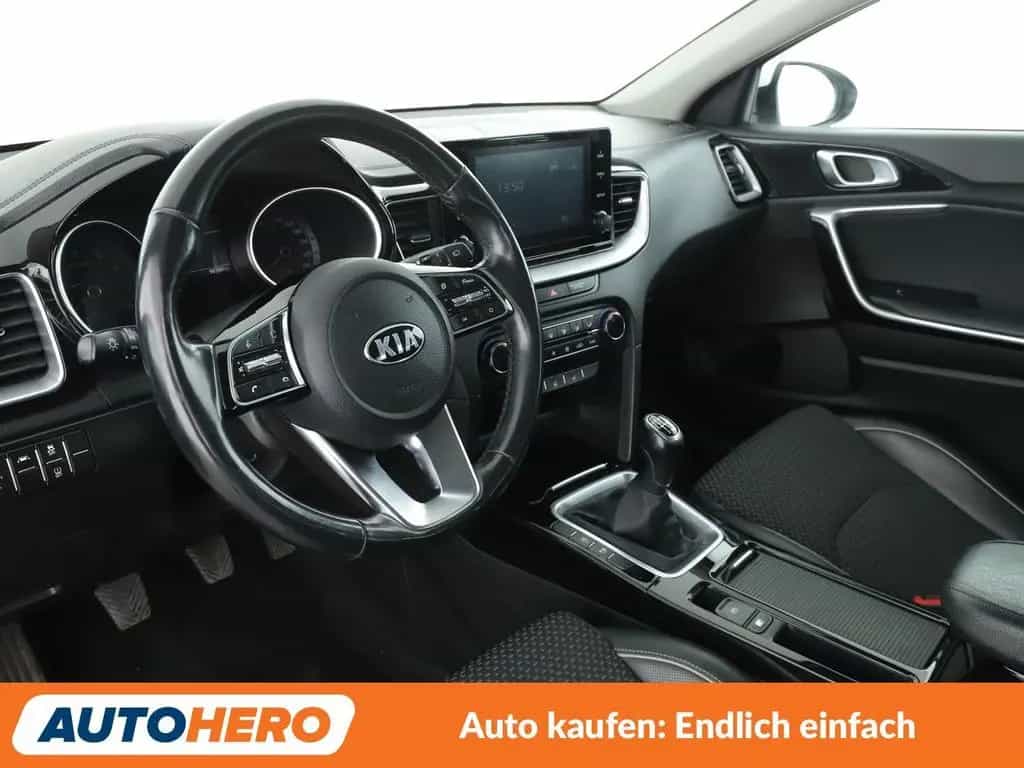 Kia XCeed 1.4 TGDI Vision *CAM*BiXENON*CAM*SHZ*LHZ* 11/2019-photo-21