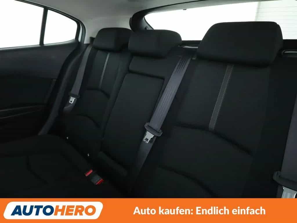 Mazda 3 2.2 Turbodiesel Exclusive-Line*CAM*NAVI*PDC* 09/2017-photo-13