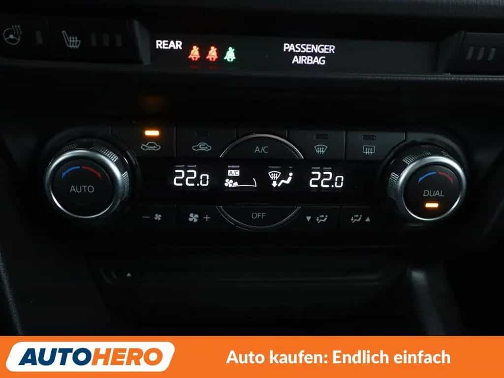 Mazda 3 2.2 Turbodiesel Exclusive-Line*CAM*NAVI*PDC* 09/2017-photo-22