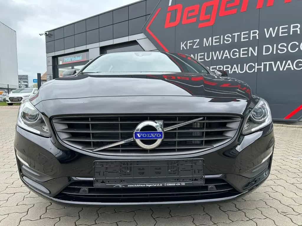 Volvo V60 Kombi Linje Svart NAV LEDER 03/2018-photo-15
