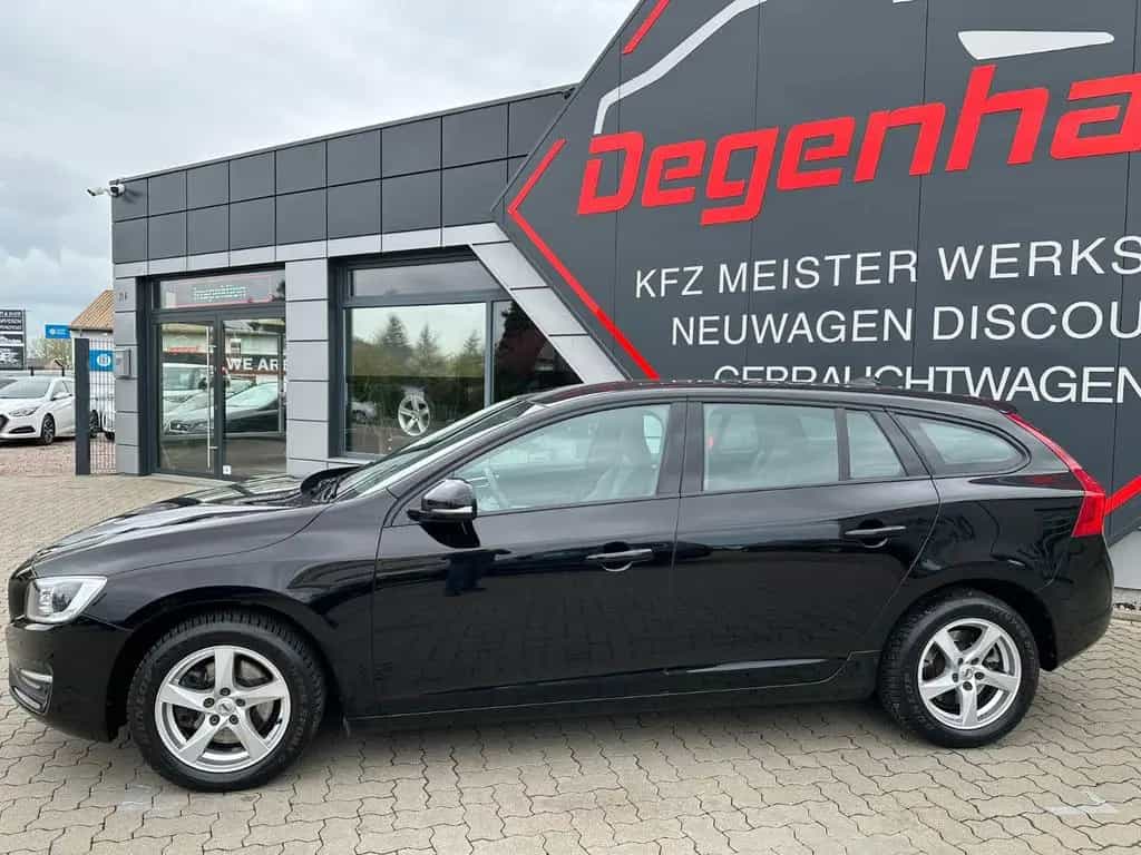 Volvo V60 Kombi Linje Svart NAV LEDER 03/2018-photo-5