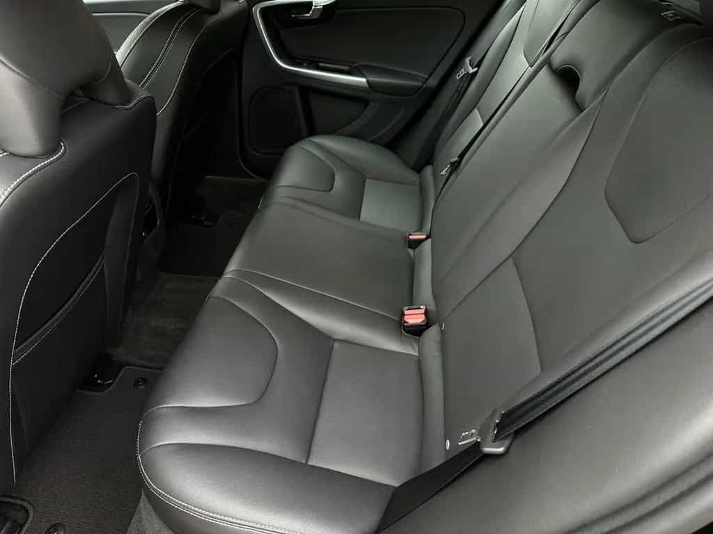 Volvo V60 Kombi Linje Svart NAV LEDER 03/2018-photo-6