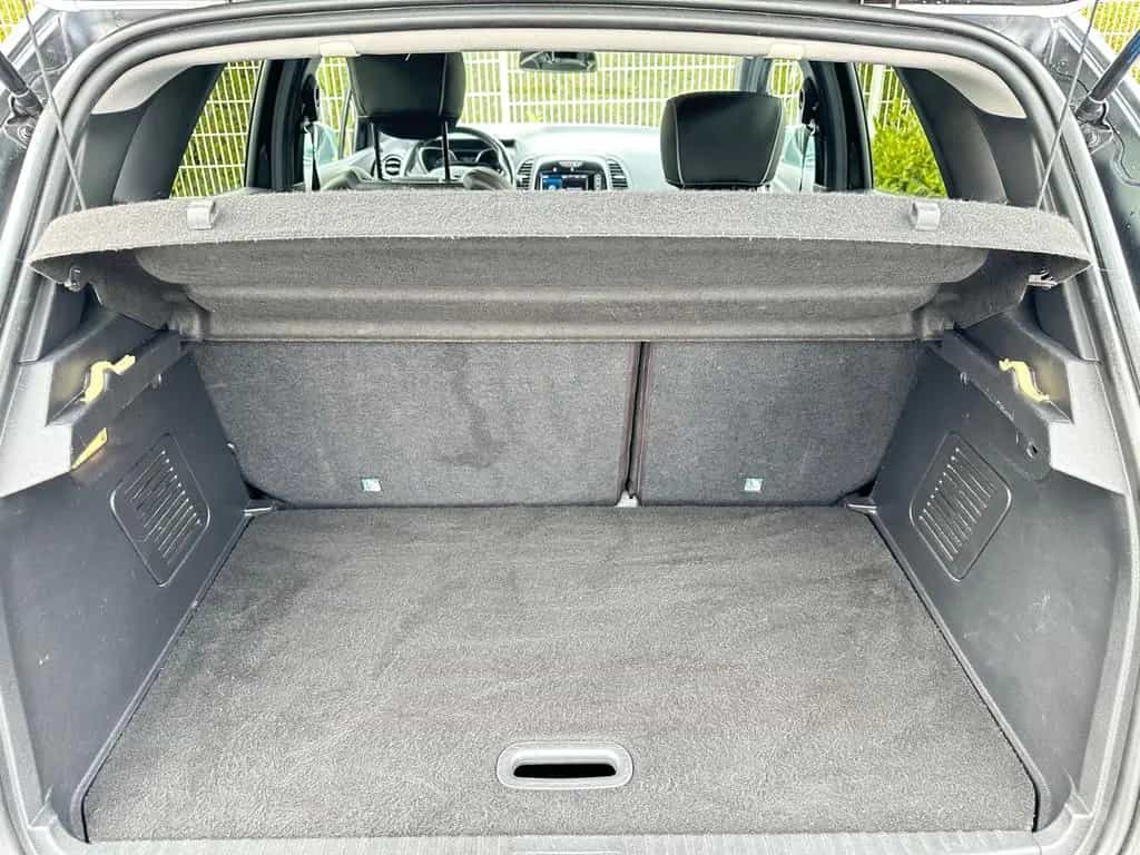 Renault Captur BOSE Edition Automatik LED 01/2018-photo-11