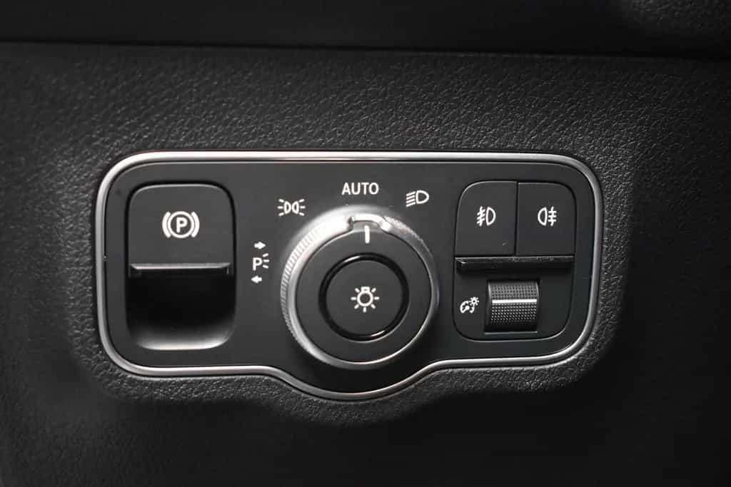 Mercedes-Benz GLB-Class d*PANORAMA*MULTIBEAM*NIGHT-PAKET*LED*SHZ 02/2023-photo-20