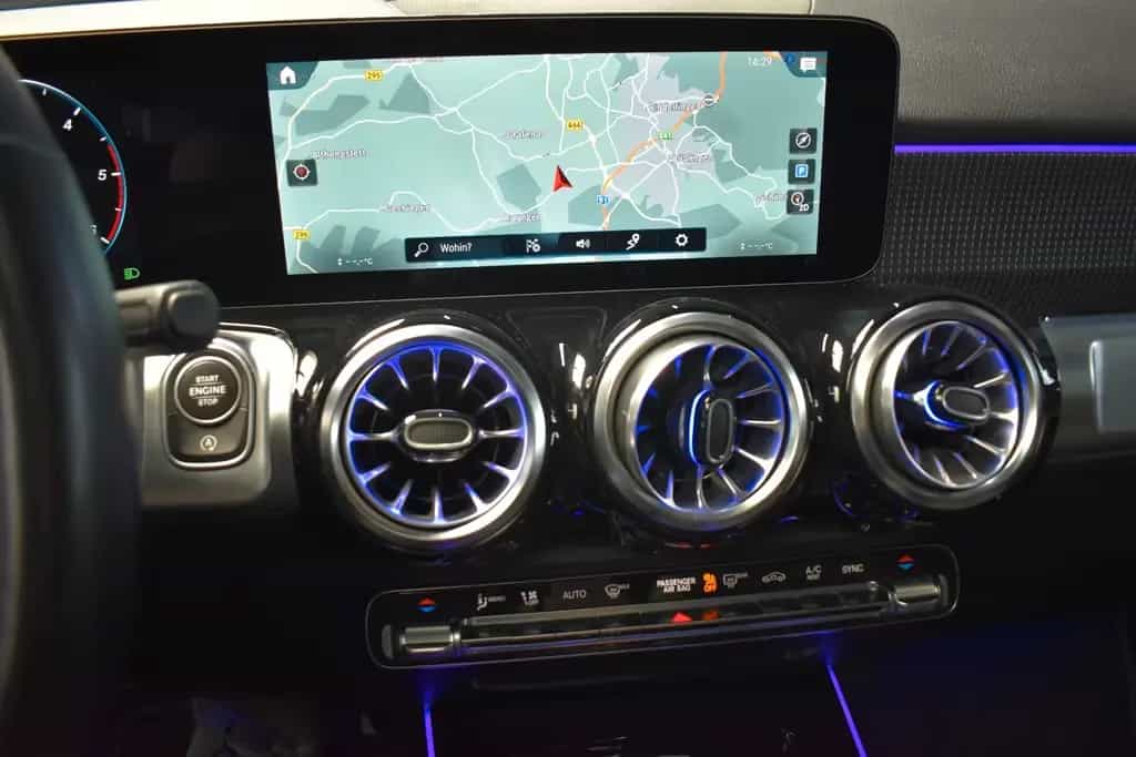 Mercedes-Benz GLB-Class d*PANORAMA*MULTIBEAM*NIGHT-PAKET*LED*SHZ 02/2023-photo-4