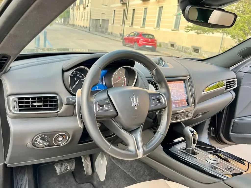 Maserati Levante V6 430 CV S AWD Granlusso 10/2017-photo-14