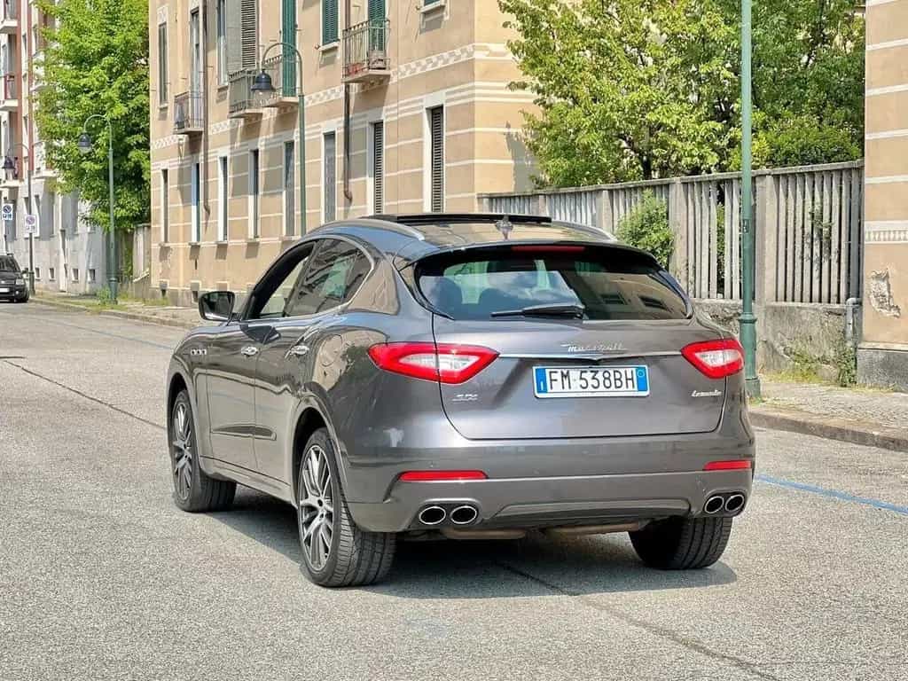 Maserati Levante V6 430 CV S AWD Granlusso 10/2017-photo-4