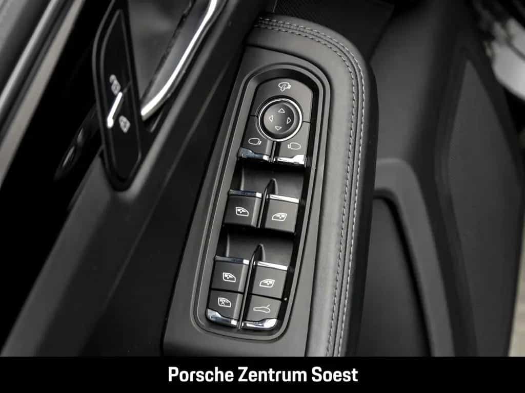 Porsche Macan S/PASM/18-Wege-Sportsitze/ParkAssistent 04/2023-photo-17