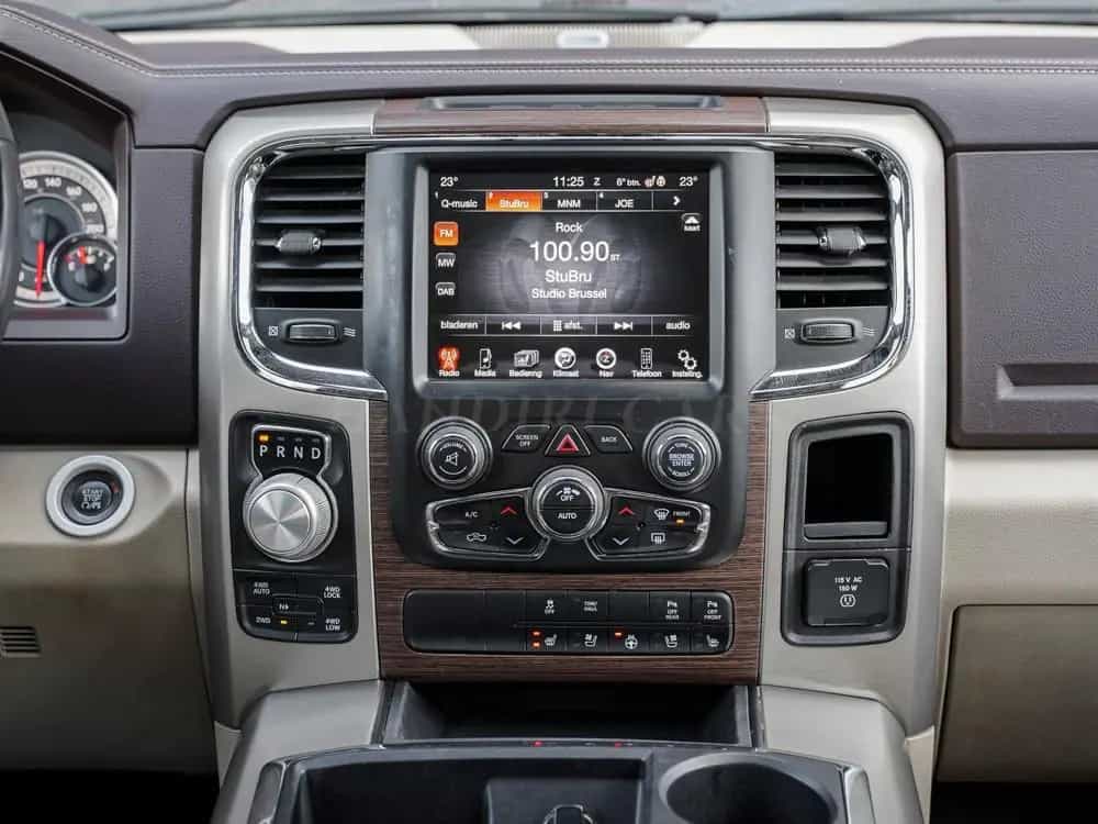 Dodge 2014 Laramie €18500 +200L LPG +ONE PIECE COVER 12/2013-photo-13