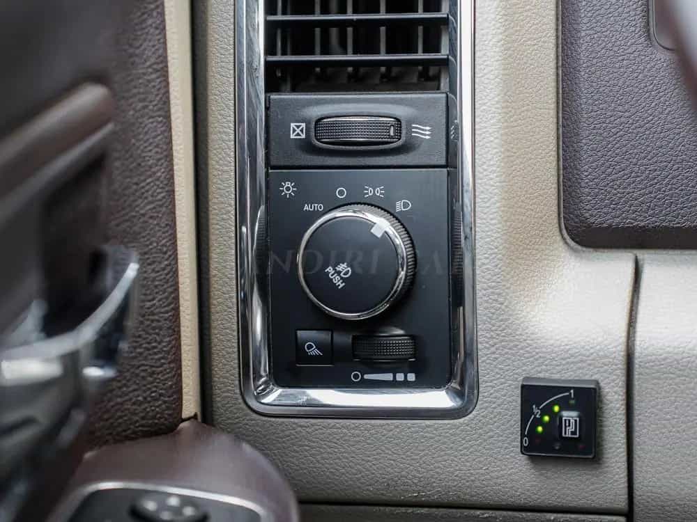 Dodge 2014 Laramie €18500 +200L LPG +ONE PIECE COVER 12/2013-photo-19