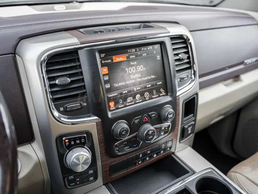 Dodge 2014 Laramie €18500 +200L LPG +ONE PIECE COVER 12/2013-photo-23