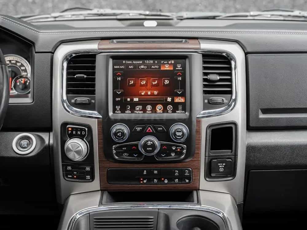 Dodge 2016 Laramie €20500 +200L LPG +ONE PIECE COVER 04/2016-photo-12