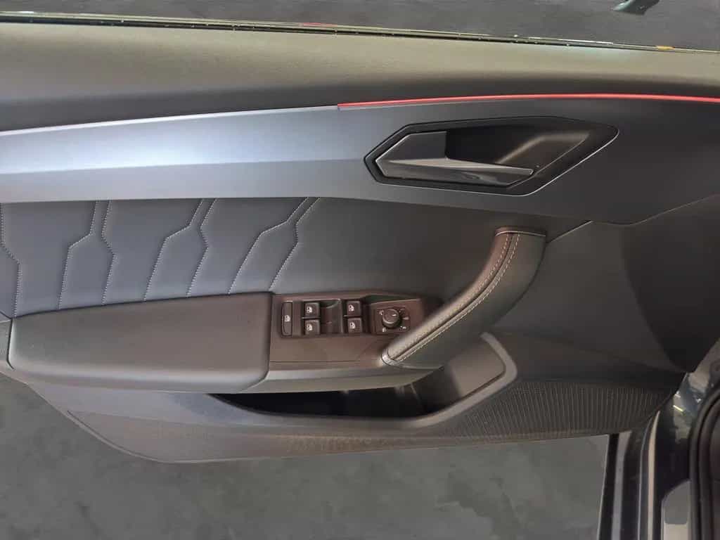 Cupra Leon SP 2.0 TSI DSG VZ LED NAVI ACC PARKASS SHZ 04/2024-photo-12