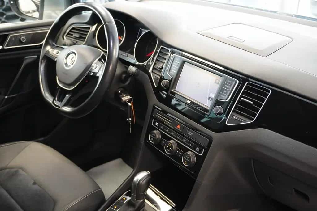 Volkswagen Golf Sportsvan VII Highline BMT/Xenon/Aluräder/N 05/2017-photo-33