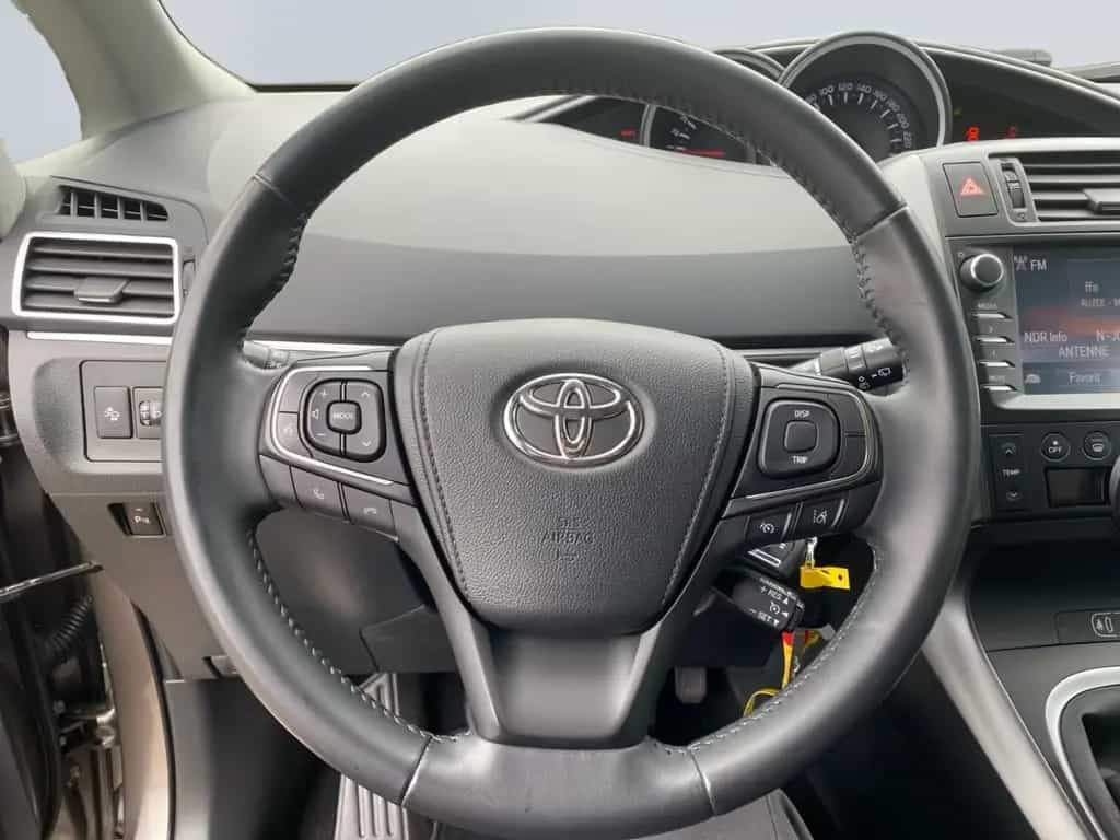 Toyota Verso 1.8 Edition S *AHK*PDC*SHZ*Spurhalte*Color 09/2016-photo-12