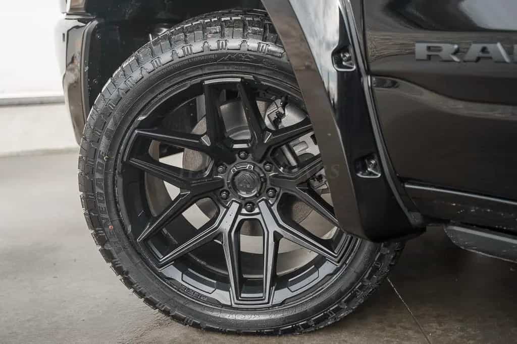 Dodge 2025 Limited € 82590 +WIDEBODY (FLUX) +A79 LIMIT null-photo-36