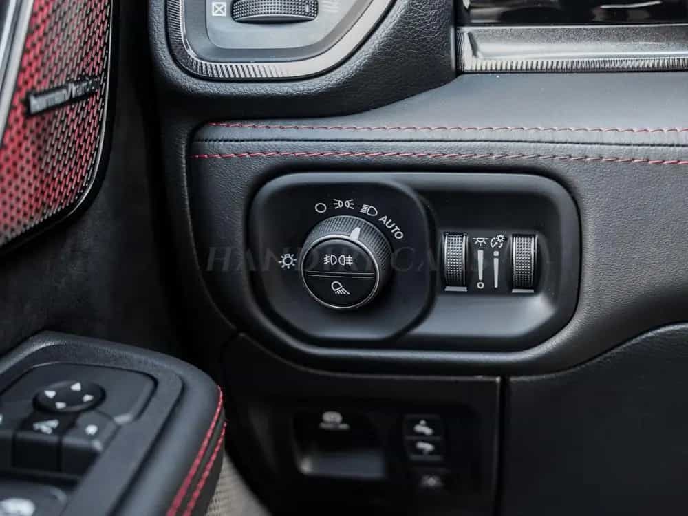Dodge RAM 2025 RHO € 96500 +A6H RHO LEVEL 1 EQUIPMENT GROU null-photo-19