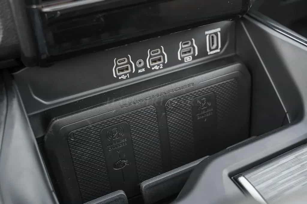 Dodge RAM 2025 Rebel X € 66500 +A65 REBEL LEVEL 2 EQUIPMEN null-photo-24