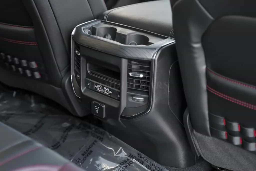 Dodge RAM 2025 Rebel X € 66500 +A65 REBEL LEVEL 2 EQUIPMEN null-photo-32