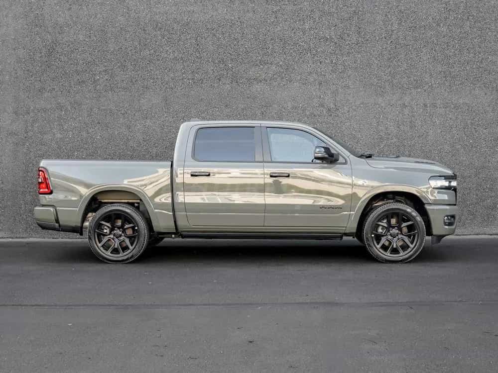 Dodge 2026 RAM 1500 Laramie !5.7L V8 HEMI! € 75500 null-photo-3