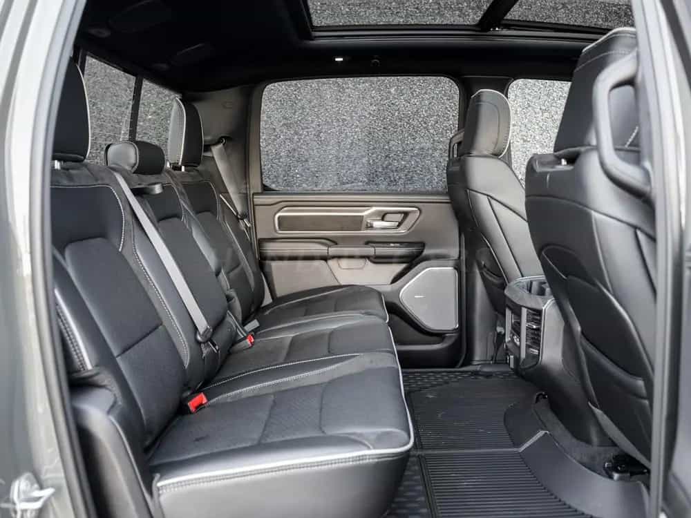 Dodge RAM 2026 5.7L V8 HEMI! RAM 1500 Laramie€ 76200 null-photo-10