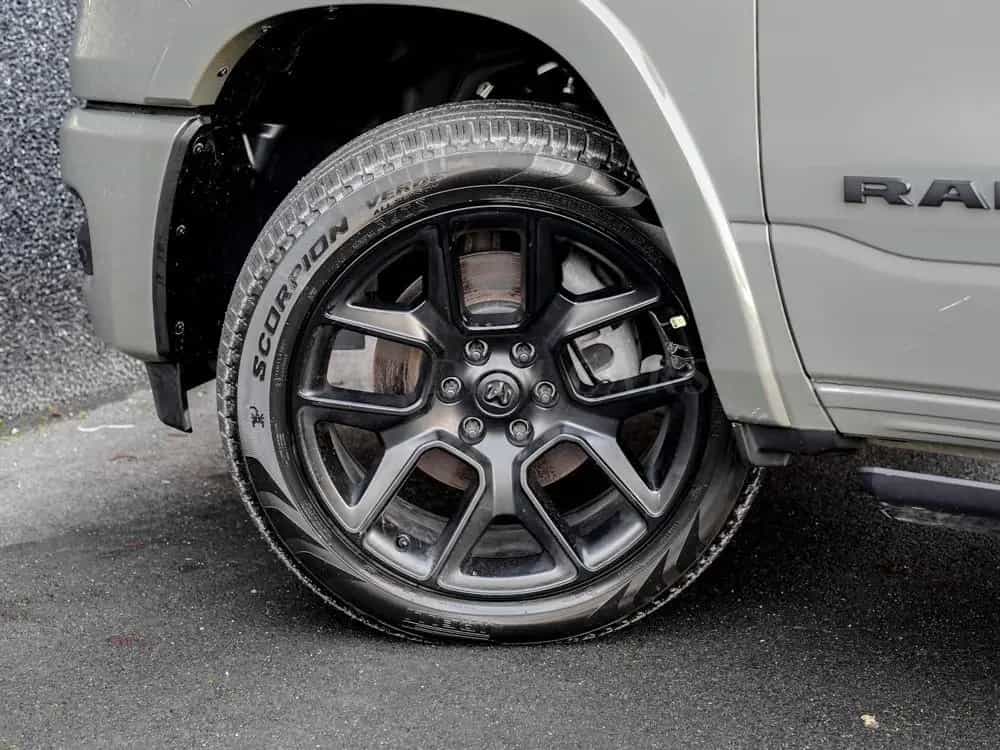 Dodge RAM 2026 5.7L V8 HEMI! RAM 1500 Laramie€ 76200 null-photo-32