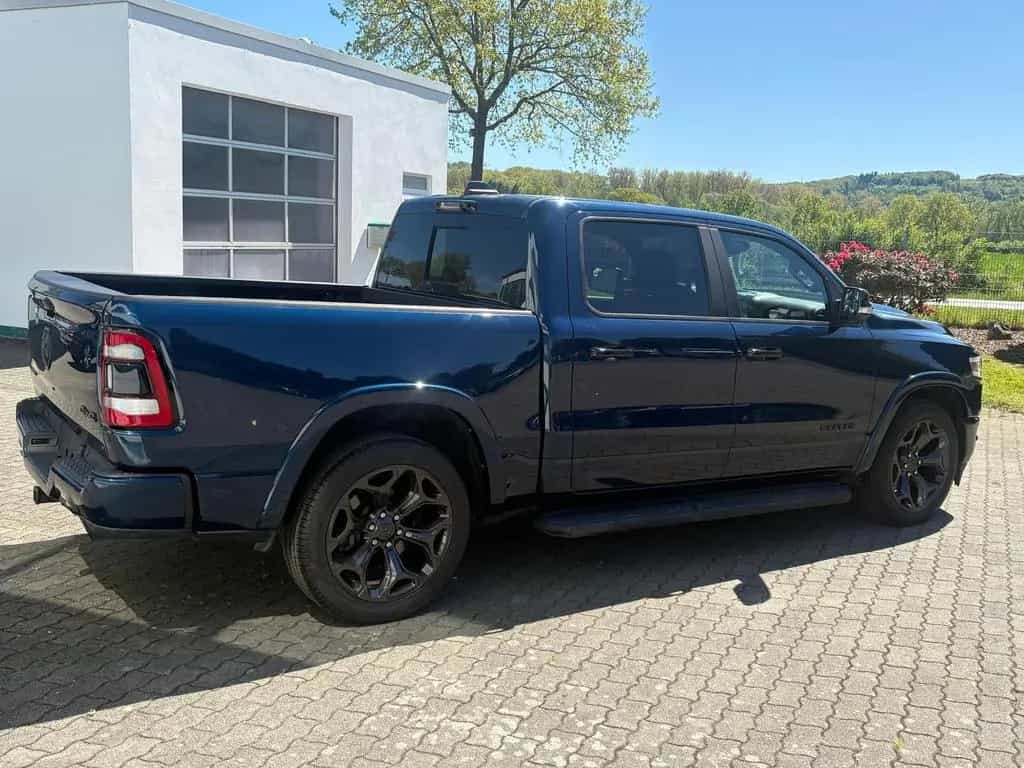Dodge RAM 1500 5.7l Limited 4x4 CrewCab, Headup, Sound 10/2023-photo-16