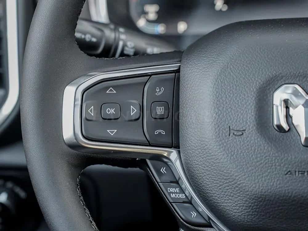 Dodge 2026 RAM 1500 Laramie !5.7L V8 HEMI!€76700 null-photo-17
