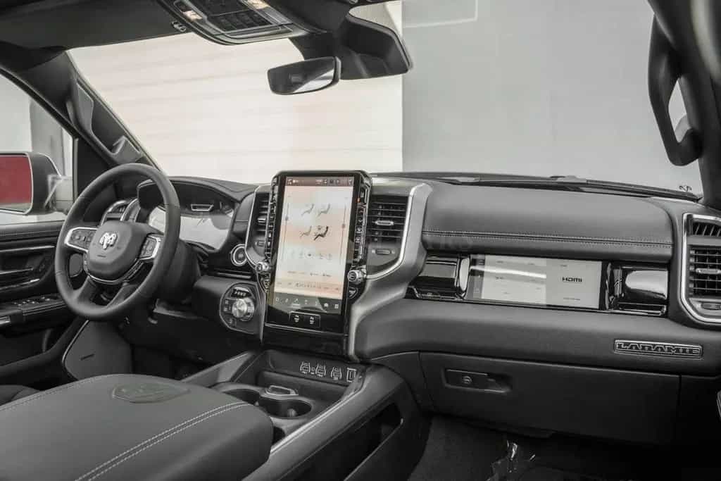 Dodge 2026 RAM 1500 Laramie €64690 +LEVEL 2 EQUIPMENT null-photo-14