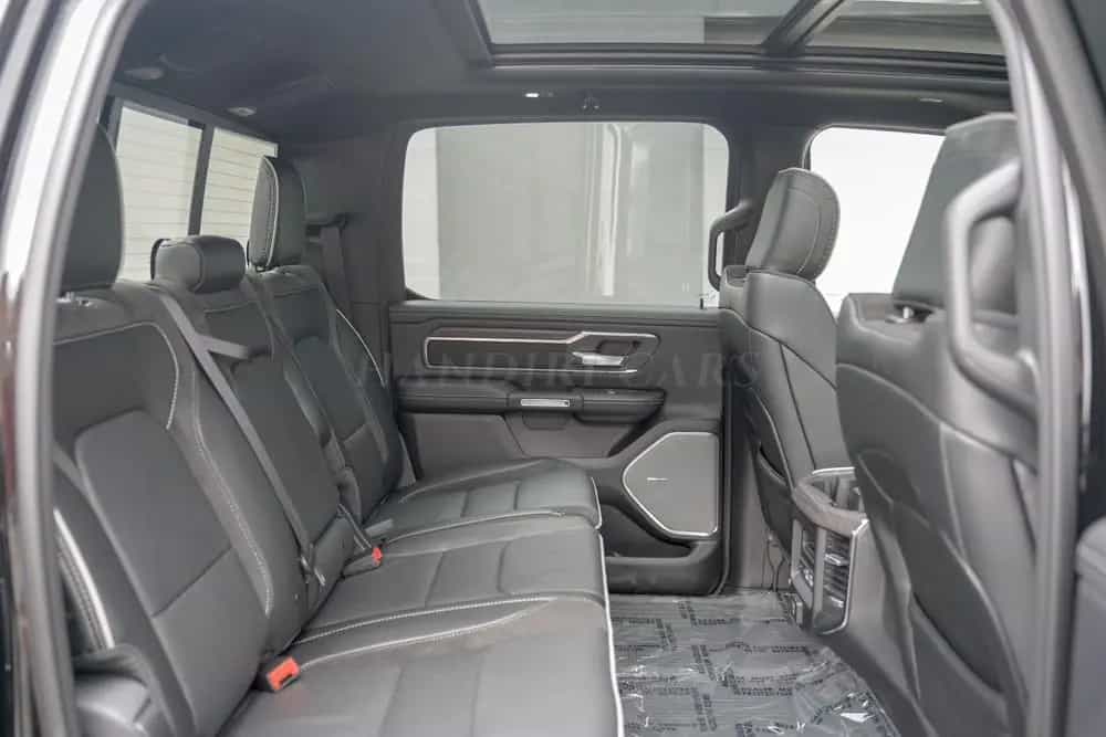 Dodge 2026 RAM 1500 Laramie €68500 +LEVEL 2 EQUIPMENT null-photo-10