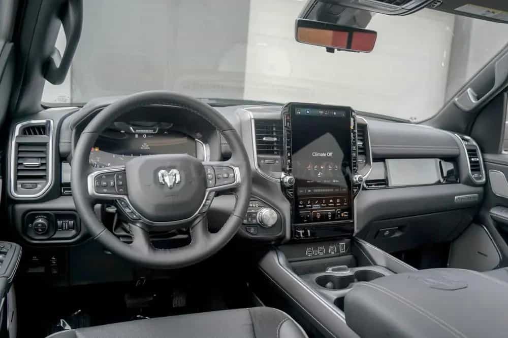 Dodge 2026 RAM 1500 Laramie €68500 +LEVEL 2 EQUIPMENT null-photo-13