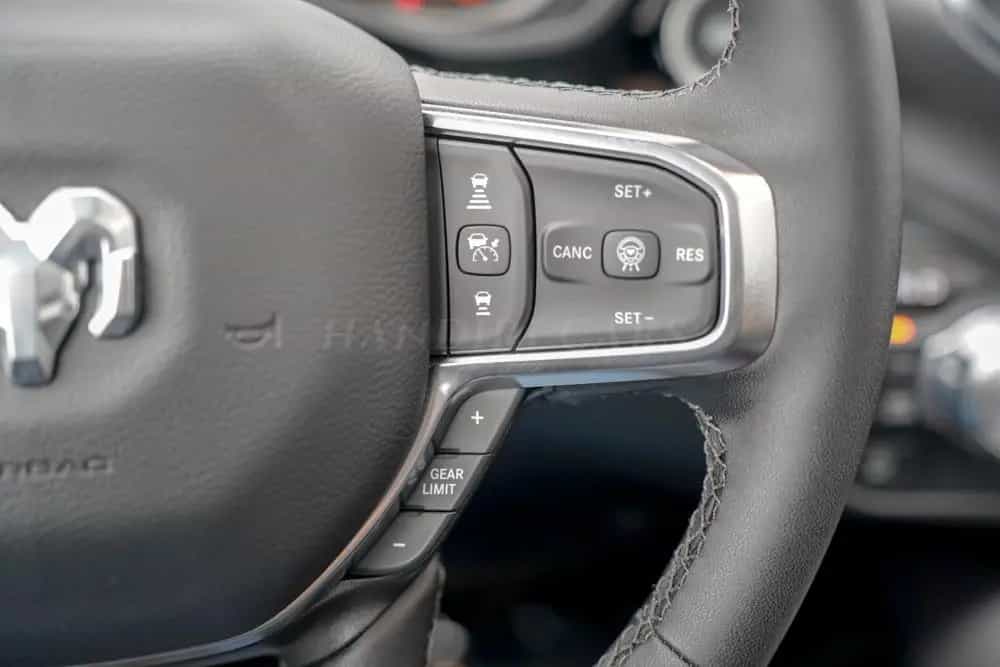Dodge 2026 RAM 1500 Laramie €68500 +LEVEL 2 EQUIPMENT null-photo-19